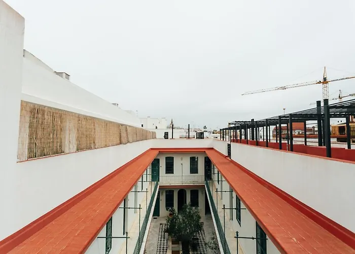 Modern And Wide- 1Bd 1Bth- Triana
