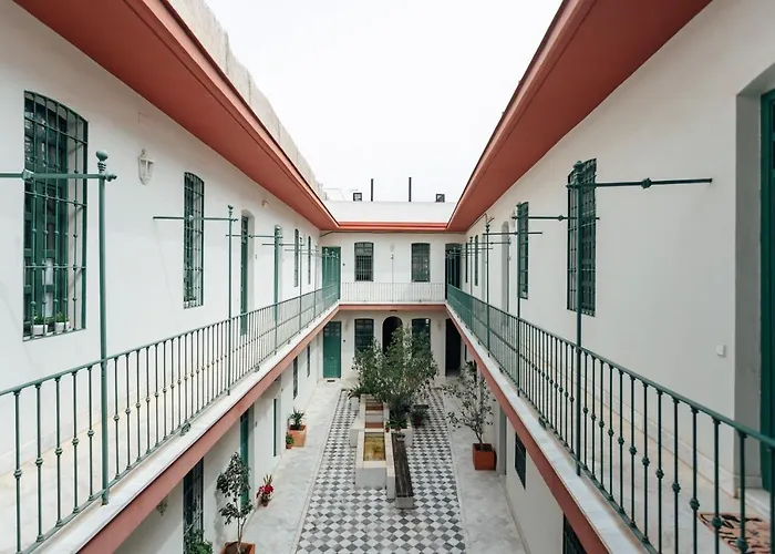 Modern And Wide- 1Bd 1Bth- Triana