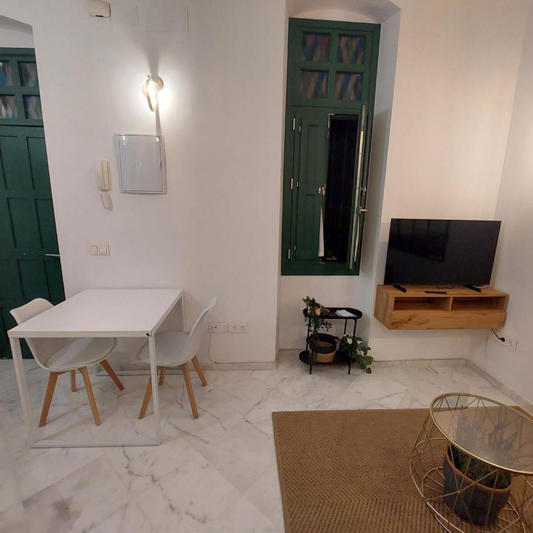 Modern And Wide- 1bd 1bth- Triana Appartamento *
